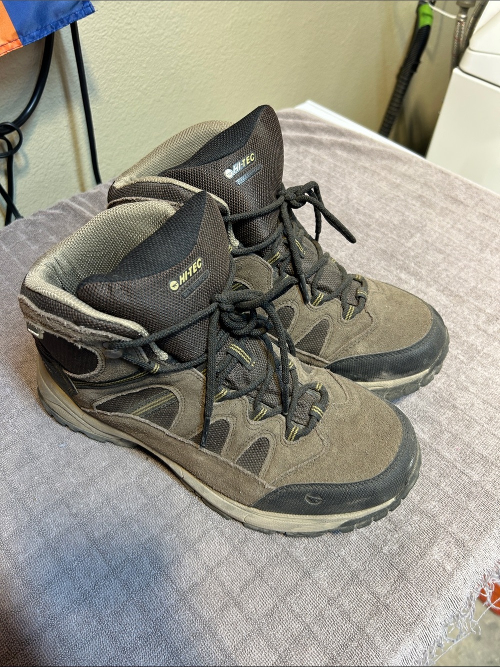 Hi-Tec Men's Brown and Black Outdoor Hiking Boots 9.5